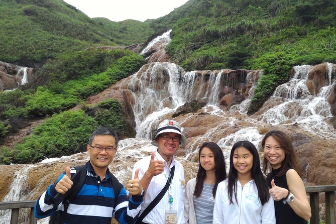 1 day North Coast Yehliu Jiufen and Shifen Private Tour - Why This North Coast Route Works In One Day