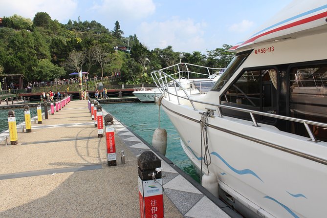1-day Tour to Sun Moon Lake from Taipei by High Speed Rail - Temples, pagodas, and the cultural side of the lake