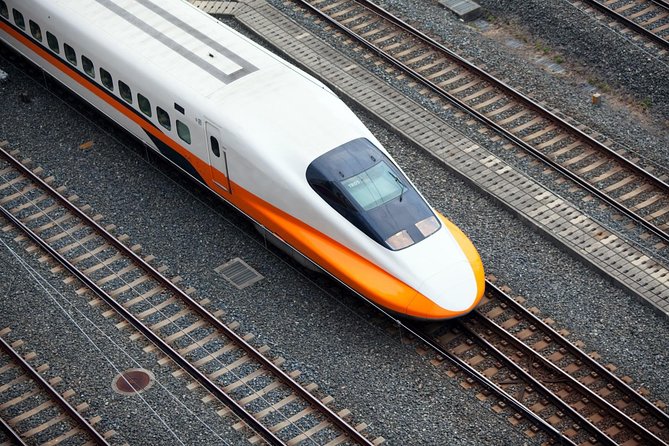 1-day Tour to Sun Moon Lake from Taipei by High Speed Rail - The Taipei to Taichung train connection