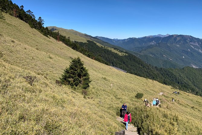2-Day Private Tour to Sun Moon Lake and Mount Hehuan - Hehuanshan Main Peak, 3,417 meters above sea level