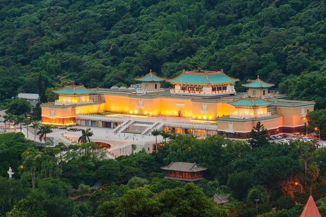 6 Hours Private Charter from Taipei in Shifen and Jiufen - What the $210 price really covers