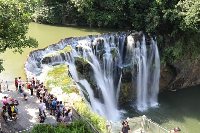 6 Hours Private Charter from Taipei in Shifen and Jiufen - Shifen Old Street and the railway through town
