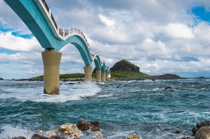 8-Day Around Taiwan Private Tour - Day 6: Pingtung cocoa and the Pacific coast