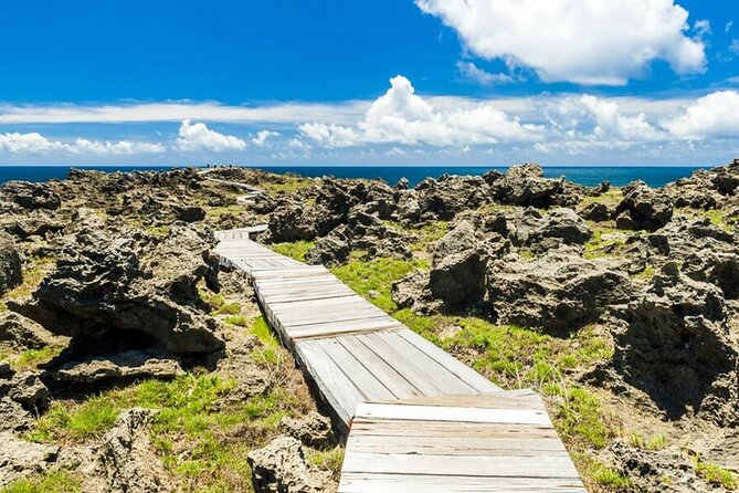 Best of Taiwan 9 Days Tour - Day 4: Kenting’s coastal rock and Chihpen’s hot springs