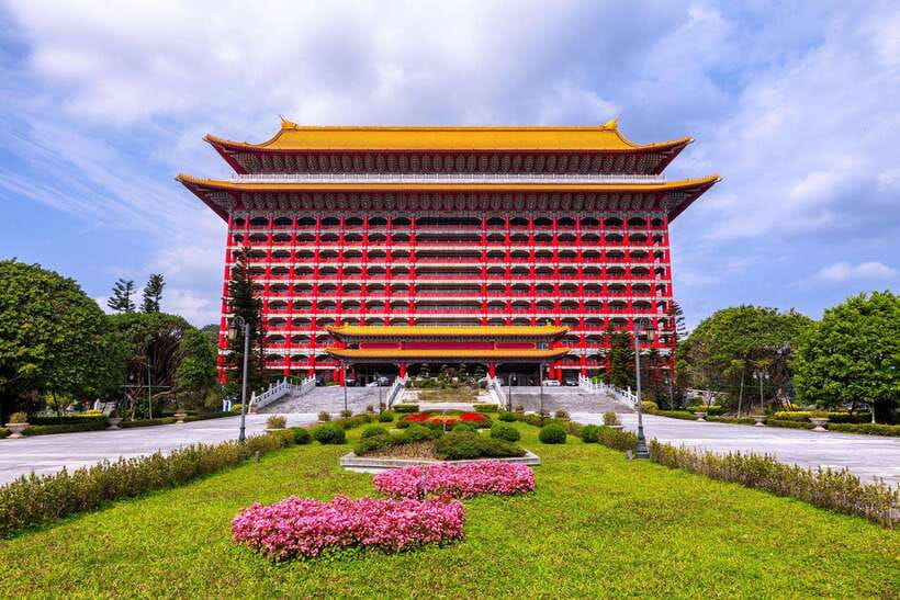 From Taipei: Private Classic Taipei Timeless Treasures Tour - A full day built around Taipei’s greatest hits