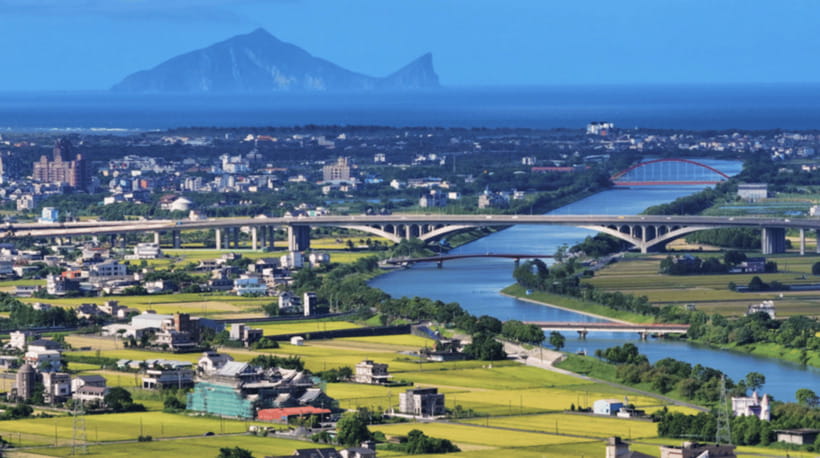 From Taipei: Private Custom Yilan Tour with Local Guide - Lunch with room for local advice