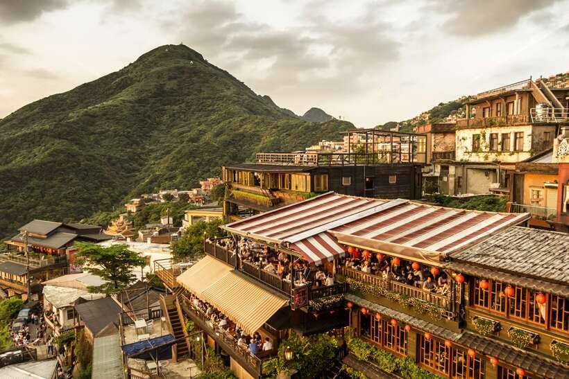 From Taipei: Private Scenic Tour to Jiufen, Yehliu & Pingxi - Why this private day trip works well from Taipei