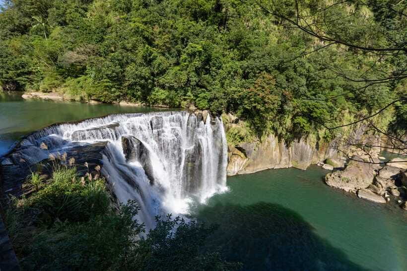 From Taipei: Shifen, Jiufen, and Yehliu Guided Day Trip - Is $31 good value?
