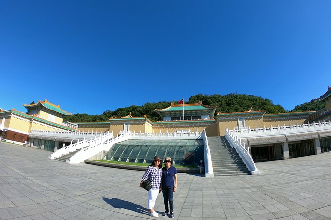 Full-Day Private Custom Taipei City Tour - Elephant Mountain adds effort and the best Taipei 101 view