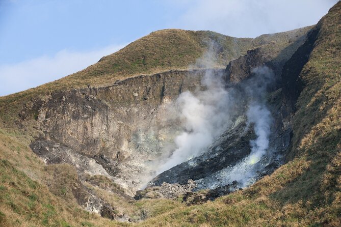 Full-day Tour in Yangmingshan & Beitou from Taipei (Small Group) - The schedule includes more driving than the stop times suggest