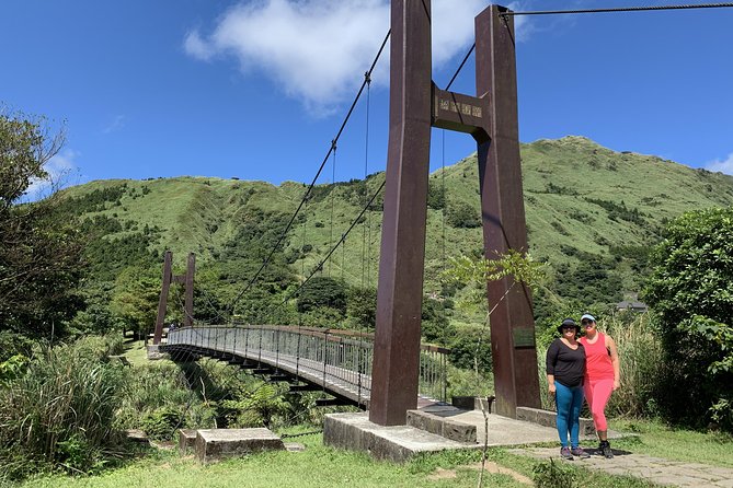 Half Day Private Tour to Yangmingshan National Park and Yehliu Geopark - The value of a private guide