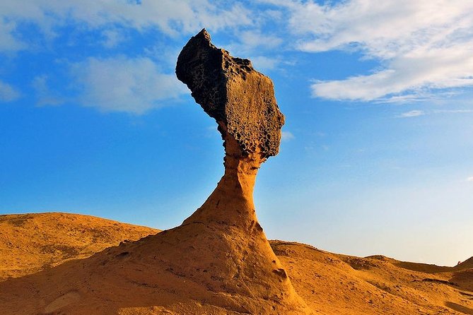 Half Day Private Tour to Yangmingshan National Park and Yehliu Geopark - What weather can change