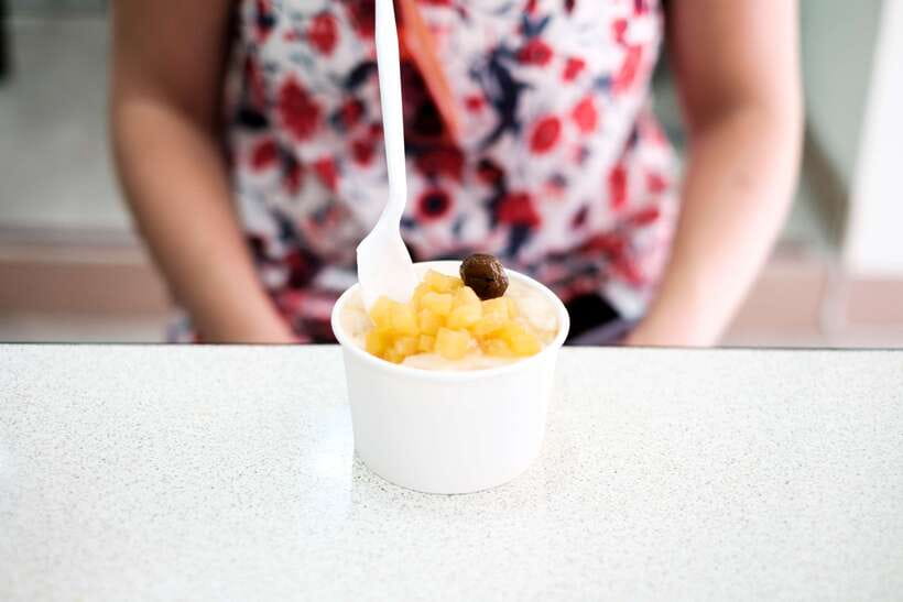 Iconic Food Tour: Local Street Food, Drinks & Sites - Weather, Walking, and What to Bring