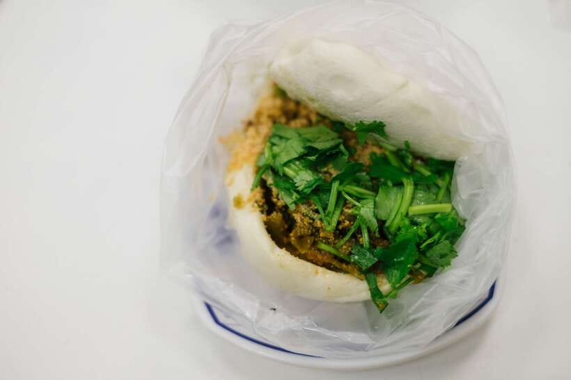Iconic Food Tour: Local Street Food, Drinks & Sites - Boba, Taiwan’s Chewy Tea Tradition