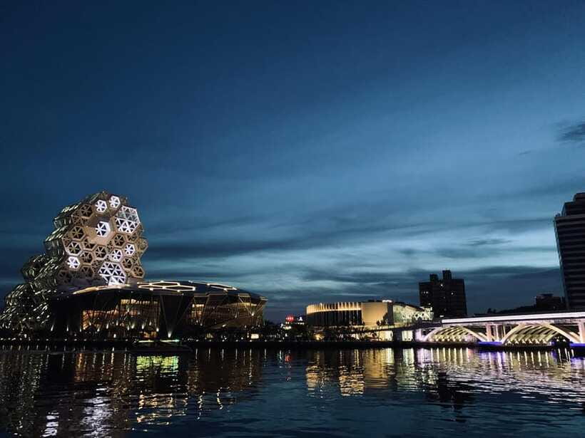 Kaohsiung Private Tour - Discover Local Hidden Gems - Pier-2 Art Center: Kaohsiung’s creative harbor face