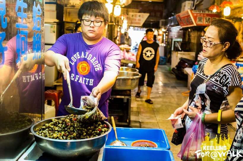 Keelung Half-Day Food Tour: Explore Day & Night Markets - The guide makes the difference