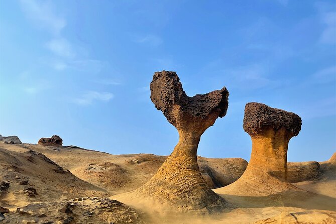 Keelung Shore Excursion: Private 6H Natural Wonder & Seafood Tour - Yehliu Geopark and the Queen’s Head