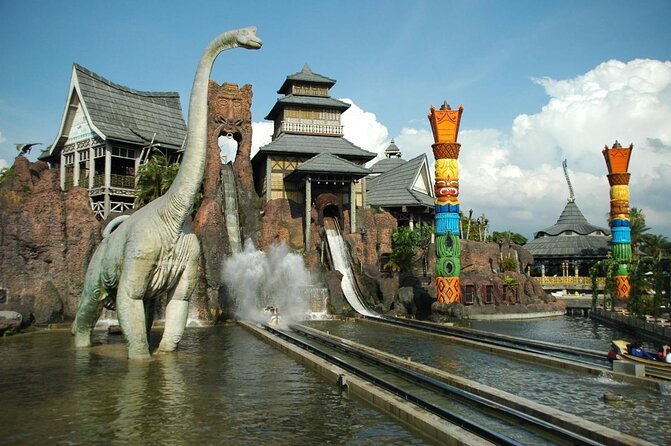 Leofoo Village Theme Park Ticket With Nonstop Shuttle From Taipei - Entering Leofoo Village with a mobile voucher