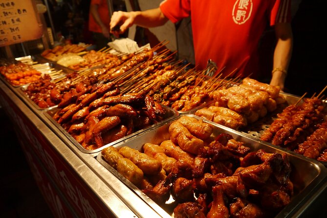 Local Favorites: Taiwan Night Market Food Tour in 2 hours - Key points at a glance