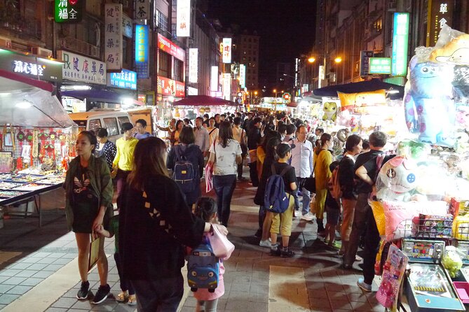 Local Favorites: Taiwan Night Market Food Tour in 2 hours - The two-hour schedule needs a little flexibility