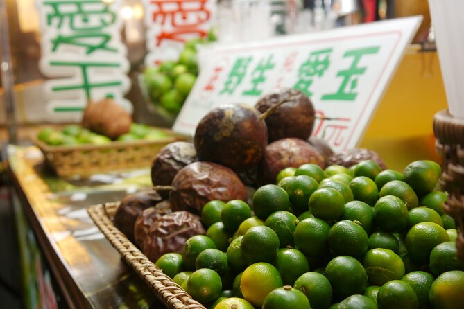 Local Favorites: Taiwan Night Market Food Tour in 2 hours - The public transport ride is part of the lesson