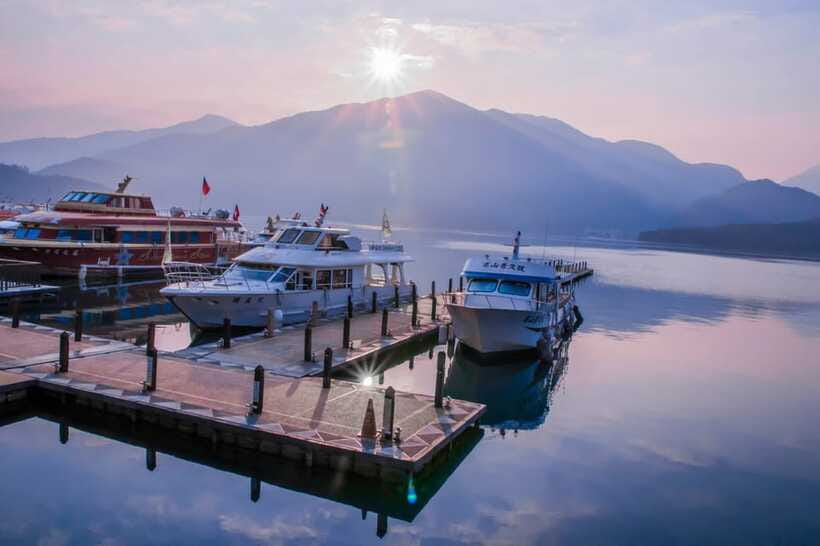 Nantou: Sun Moon Lake Combo - Riding the Sun Moon Lake Ropeway from Ita Thao