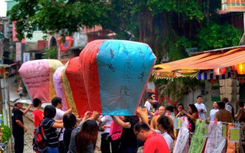 New Taipei: Pingxi Sky Lantern Festival Experience in Shifen - Key points to know before you go