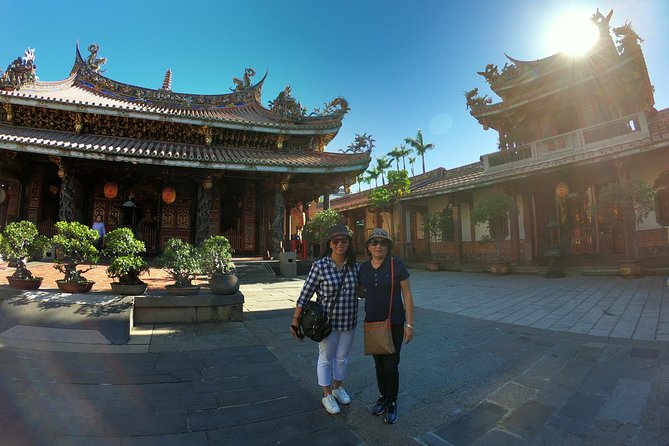 Private Custom Taipei Airport Layover Tour - Taipei Confucius Temple and the Monday backup