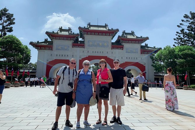 Private Custom Taipei Airport Layover Tour - Food stops that make the day feel like Taipei