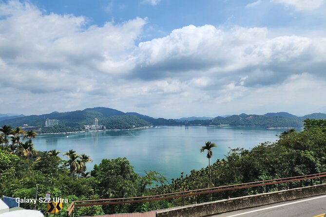 Private Day tour to Sun Moon Lake from Taipei - Price, group size, and real value