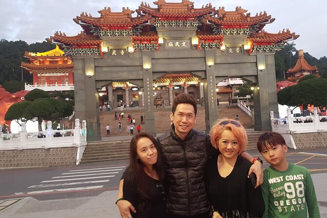 Private Day Tour to Sun Moon Lake from Taipei - Xiangshan Visitor Center and the first lake views