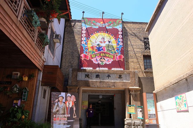 Private Jiufen & Pingxi Day Tour with English-Speaking Guide - The long walk to Shifen Waterfall