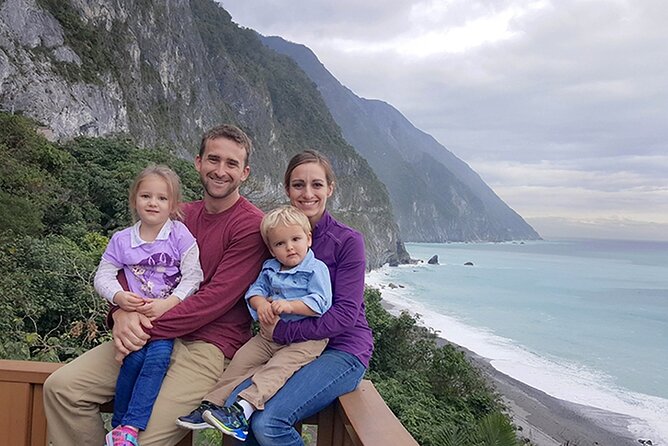 Private Taroko Gorge Day Tour from Hualien with Local Expert - Price, timing, and what you receive