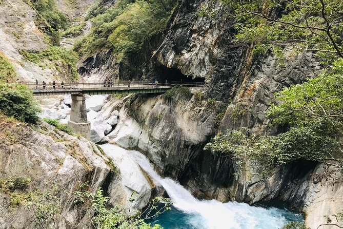 Private Taroko Gorge National Park Day Tour - Xincheng for food and a slower hour