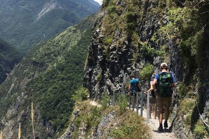 【Private】Taroko National Park (Pickup from Taipei/Yilan/Hualien) - Buluowan and the Truku connection