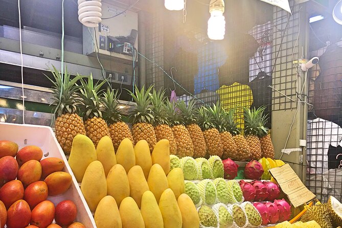 [Private Tour] Shilin Night Market Walking Tour With a Private Tour Guide (2-hr) - What the guides add to the experience