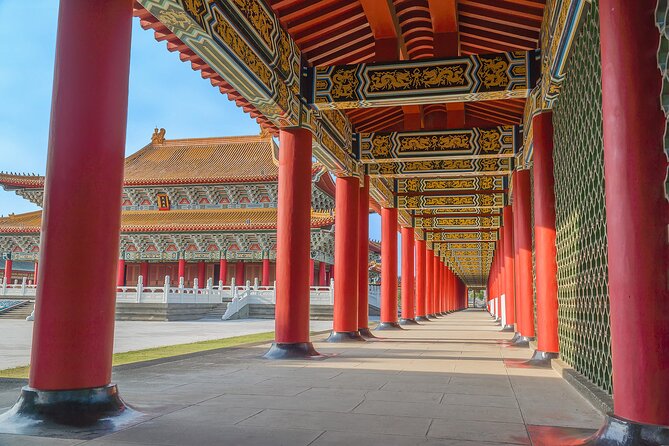 Private Tour Shore Excursion in Kaohsiung City - Lotus Pond, where mythology meets the water