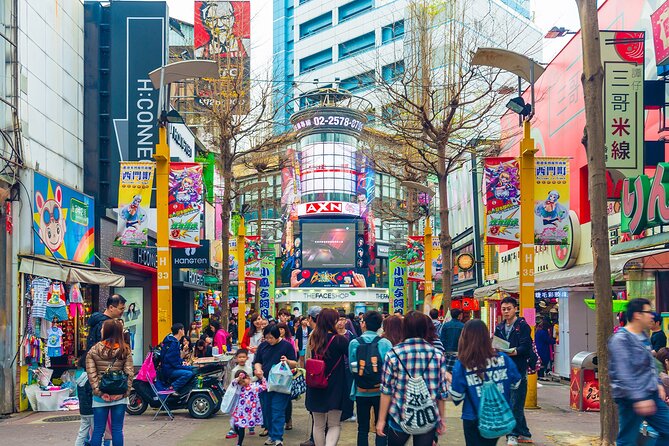 Private Tour: Taipei Timeless Treasures Tour (The Best of Taipei) - Longshan Temple offers a quieter cultural pause