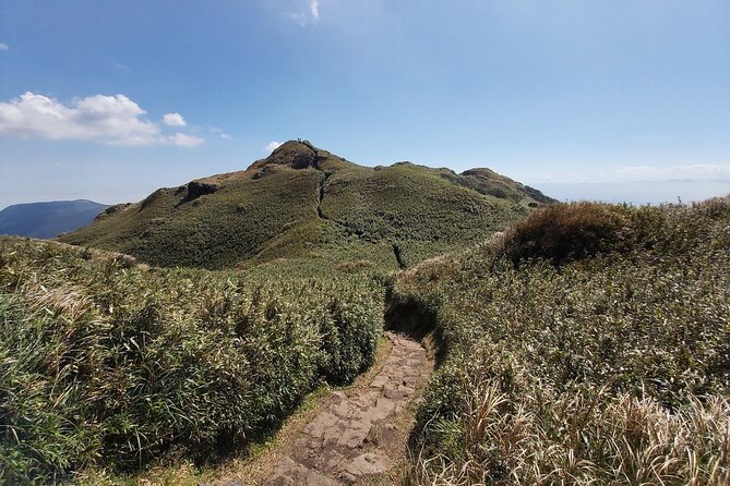 Private Yangmingshan National Park Hiking Day Tour from Taipei - Leaving Taipei for Yangmingshan’s volcanic hills
