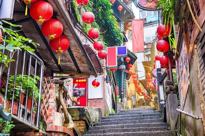 [Private] Yehliu, Jiufen & Shifen from Taipei with Pickup - What the $275 group price really includes