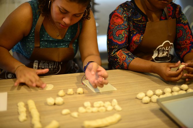 Sweets to Streets: 6Hr Taipei Adventure with Pineapple Cake DIY - Walking, weather, luggage, and other practical details