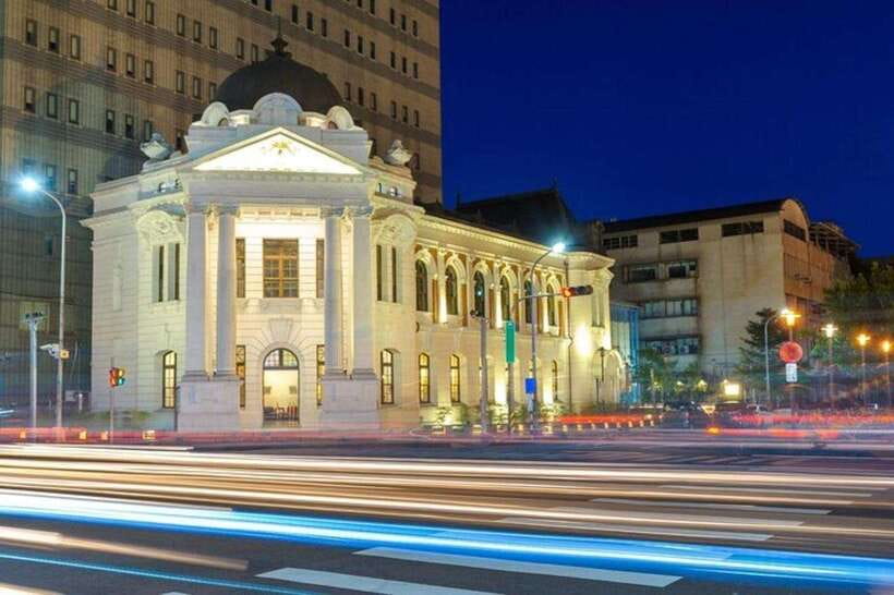 Taichung City: Sightseeing Walking Tour with a Local Guide - Key points at a glance