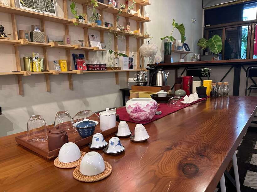 Tainan Culture Trip: Chinese Tea Ceremony_Oolong Tea - Tasting at least four Taiwanese oolongs
