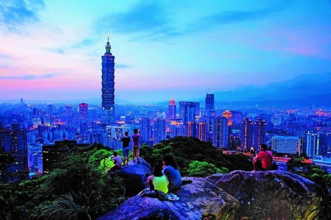 Taipei 101 Observatory Deck Ticket - The elevator ride is part of the attraction