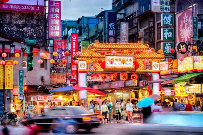 Taipei: 2-Hour Raohe Night Market Walking Tour - Why Raohe Night Market works well for a first evening