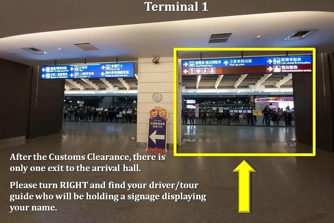 Taipei Arrival Private Transfer: Taiwan Taoyuan (TPE) to Hotel - Meeting the driver after customs