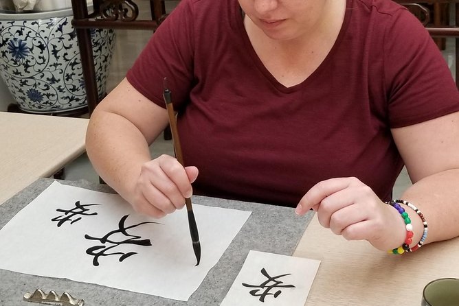 Taipei Calligraphy Workshop (DIY incl.) - A Calm Cultural Break in Taipei
