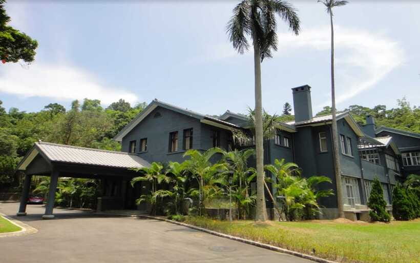 Taipei: Chiang Kai-Shek Shilin Residence Ticket - How the audio guide changes the visit