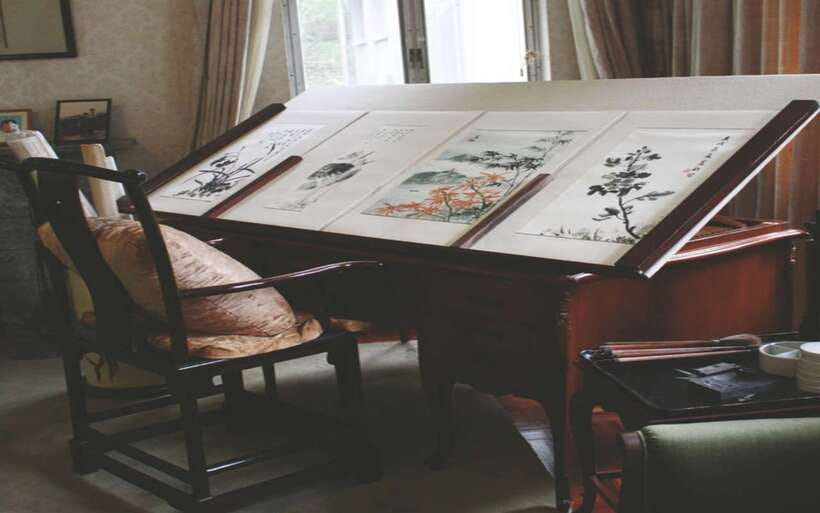 Taipei: Chiang Kai-Shek Shilin Residence Ticket - The dark-green main building and its unusual purpose