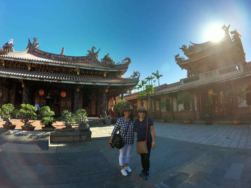 Taipei: City Highlights Private Sightseeing Tour with Guide - Key points at a glance